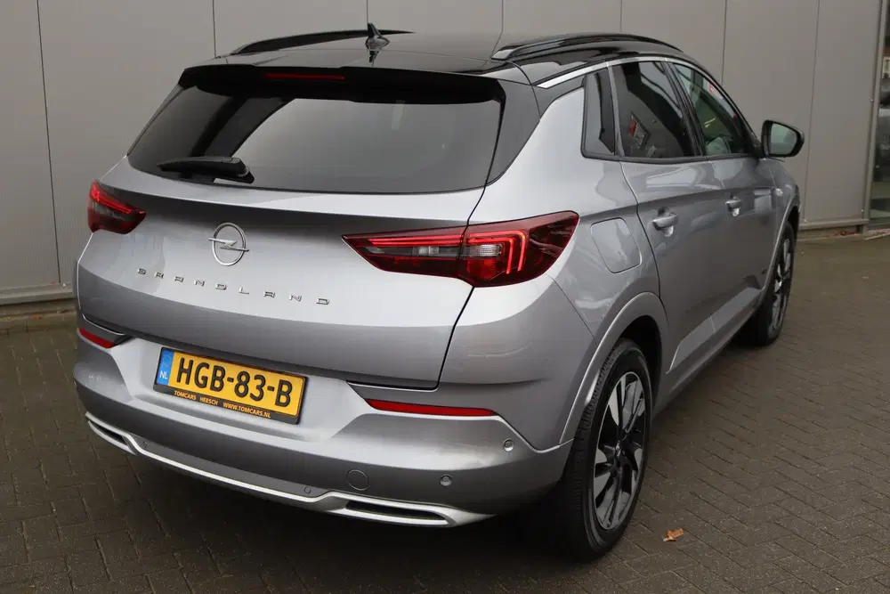 Opel Grandland 1.6T. Plug in Hybrid uit 2022, foto 11