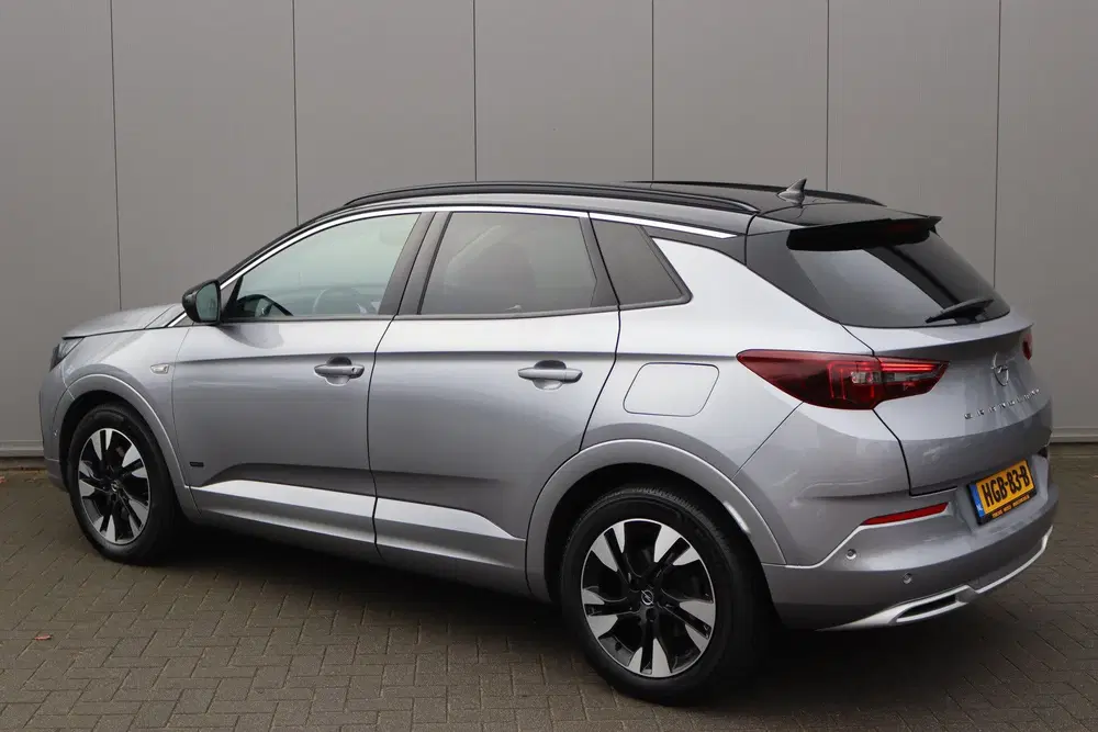 Opel Grandland 1.6T. Plug in Hybrid uit 2022, foto 4