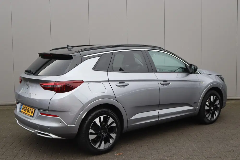 Opel Grandland 1.6T. Plug in Hybrid uit 2022, foto 5