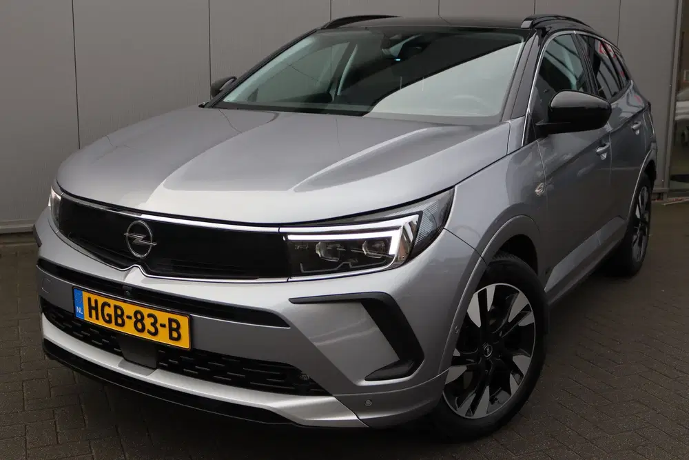 Opel Grandland 1.6T. Plug in Hybrid uit 2022, foto 8