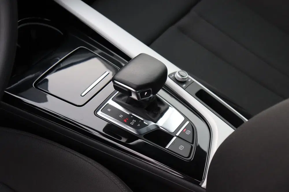 Audi A4 TFSI Advanced Edition Avant orgNL el.trekh uit 2023, foto 15