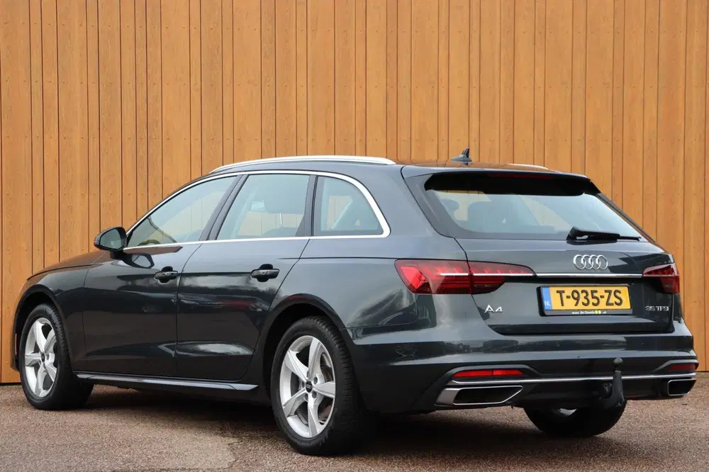 Audi A4 TFSI Advanced Edition Avant orgNL el.trekh uit 2023, foto 4