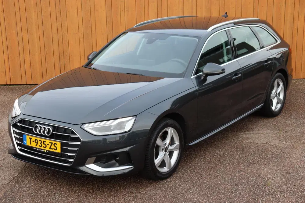 Audi A4 TFSI Advanced Edition Avant orgNL el.trekh uit 2023, foto 6