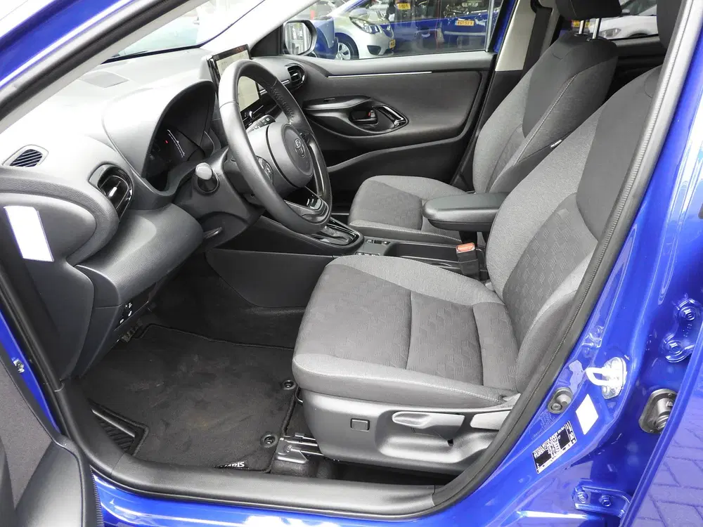 Toyota Yaris 1.5 Hybrid 115 Dynamic Comfort Pack uit 2026, foto 10