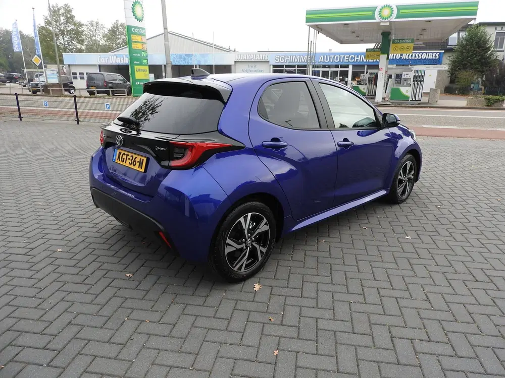 Toyota Yaris 1.5 Hybrid 115 Dynamic Comfort Pack uit 2026, foto 4