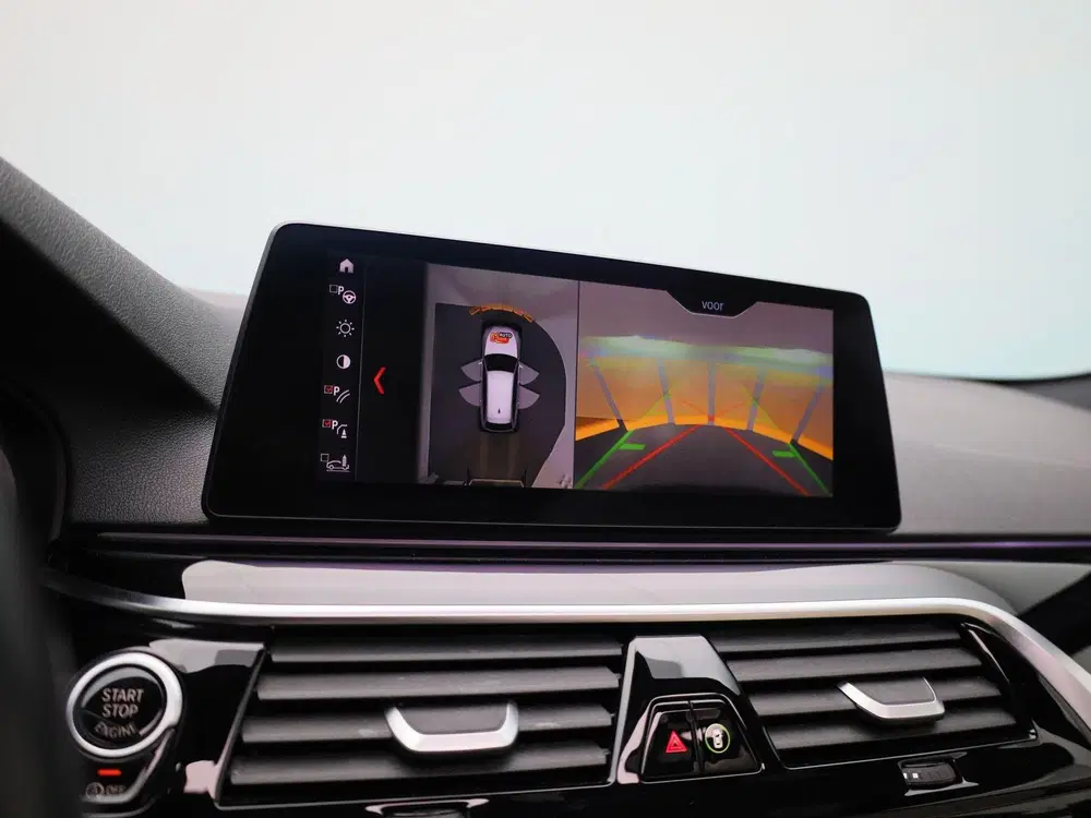 BMW 5-serie 540i xDrive High Executive uit 2019, foto 15