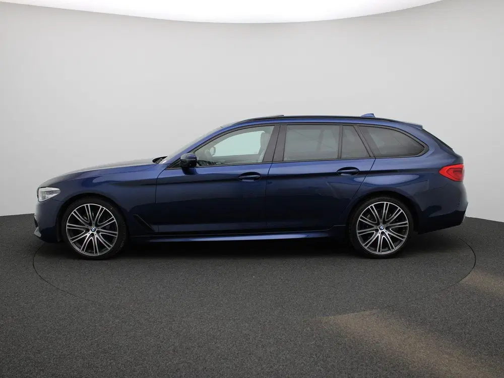 BMW 5-serie 540i xDrive High Executive uit 2019, foto 4