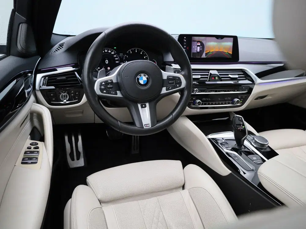 BMW 5-serie 540i xDrive High Executive uit 2019, foto 7