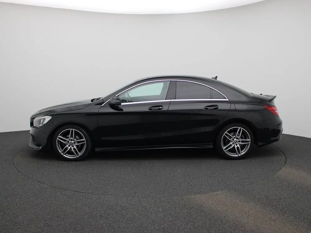 Mercedes-Benz CLA 180 Business Solution AMG uit 2019, foto 4