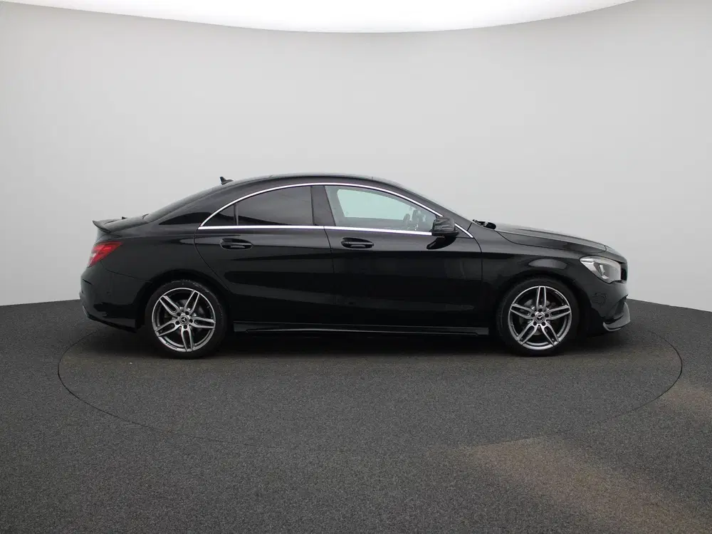Mercedes-Benz CLA 180 Business Solution AMG uit 2019, foto 6