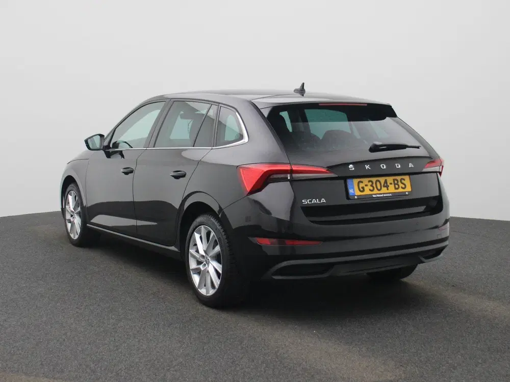 Skoda Scala 1.0 TSI First Edition uit 2019, foto 2