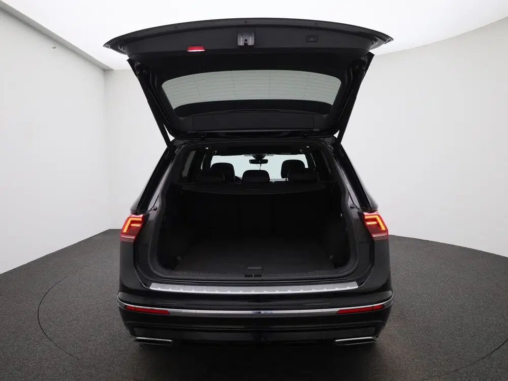 Volkswagen Tiguan Allspace 1.5 TSI Highline Business R uit 2019, foto 11