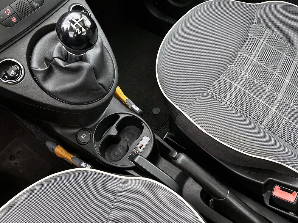 Fiat 500 1.2 Lounge uit 2019, foto 15