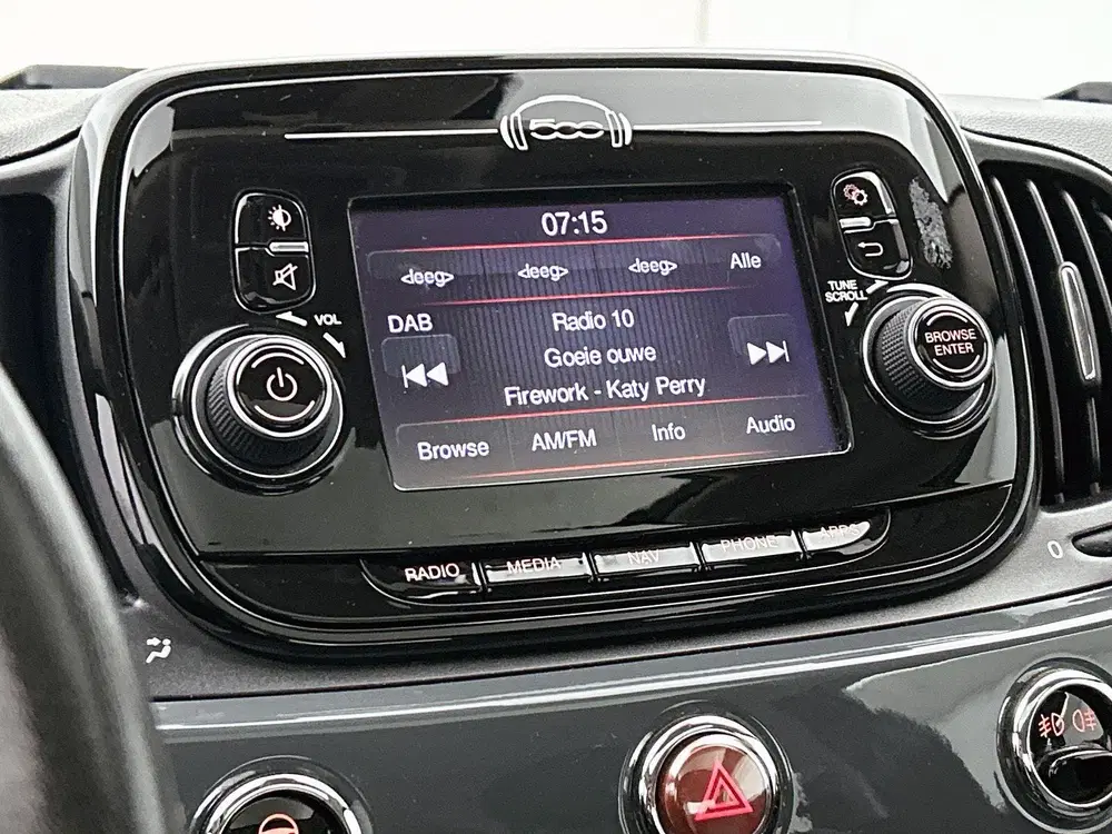 Fiat 500 1.2 Lounge uit 2019, foto 6