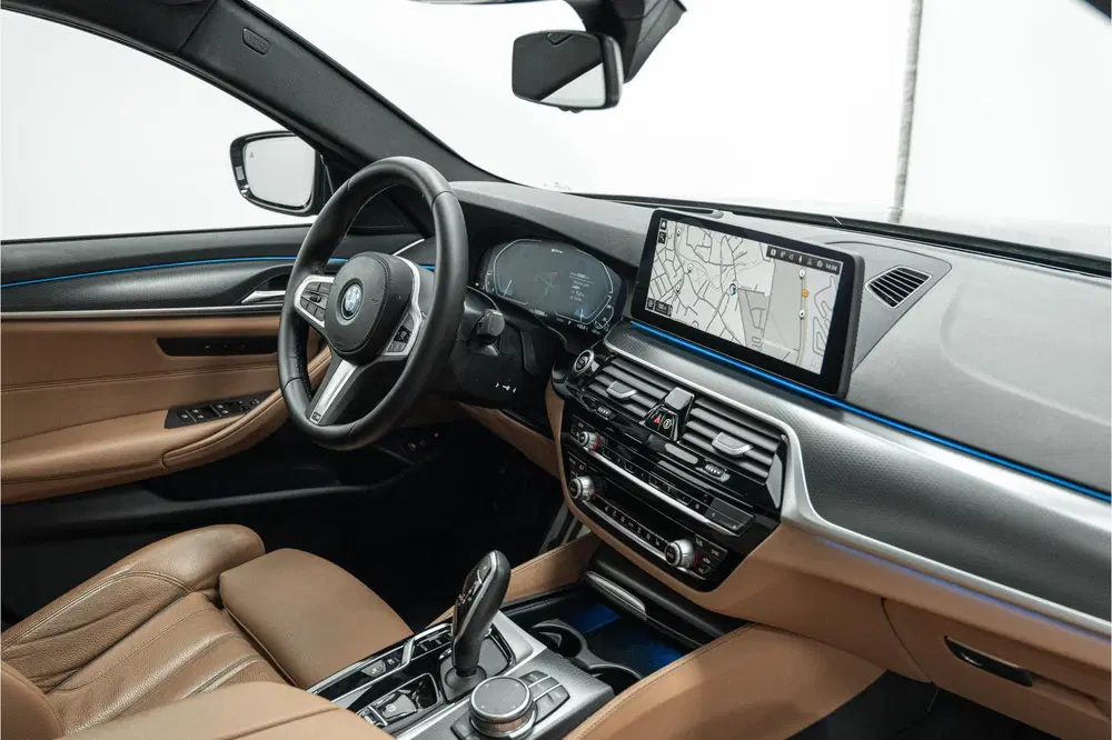 BMW 5-serie 545e xDrive High Executive M Sport Automaa uit 2022, foto 11