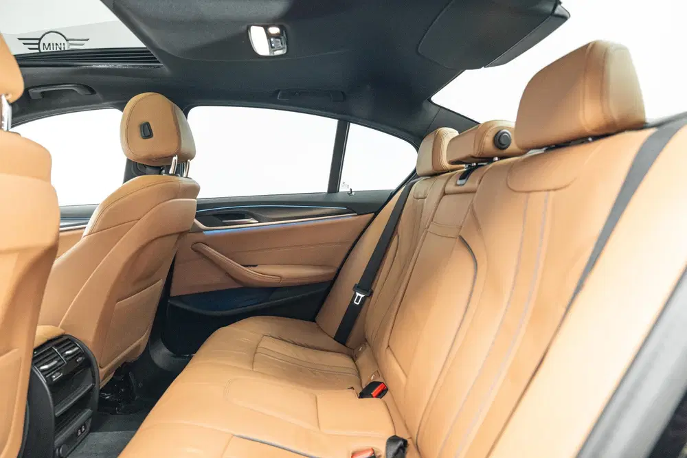 BMW 5-serie 545e xDrive High Executive M Sport Automaa uit 2022, foto 13