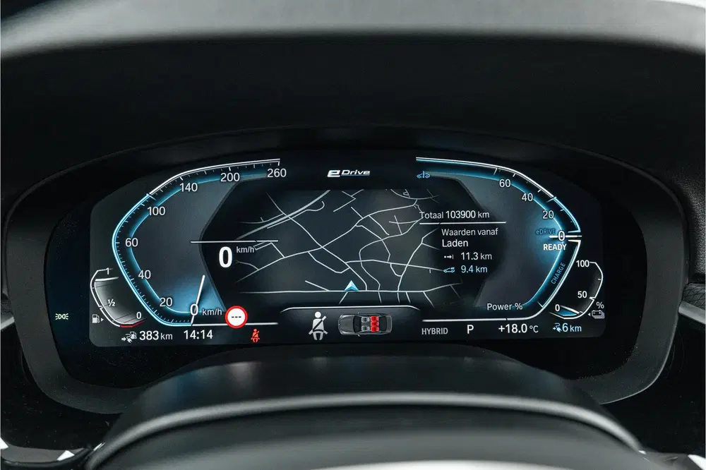 BMW 5-serie 545e xDrive High Executive M Sport Automaa uit 2022, foto 15