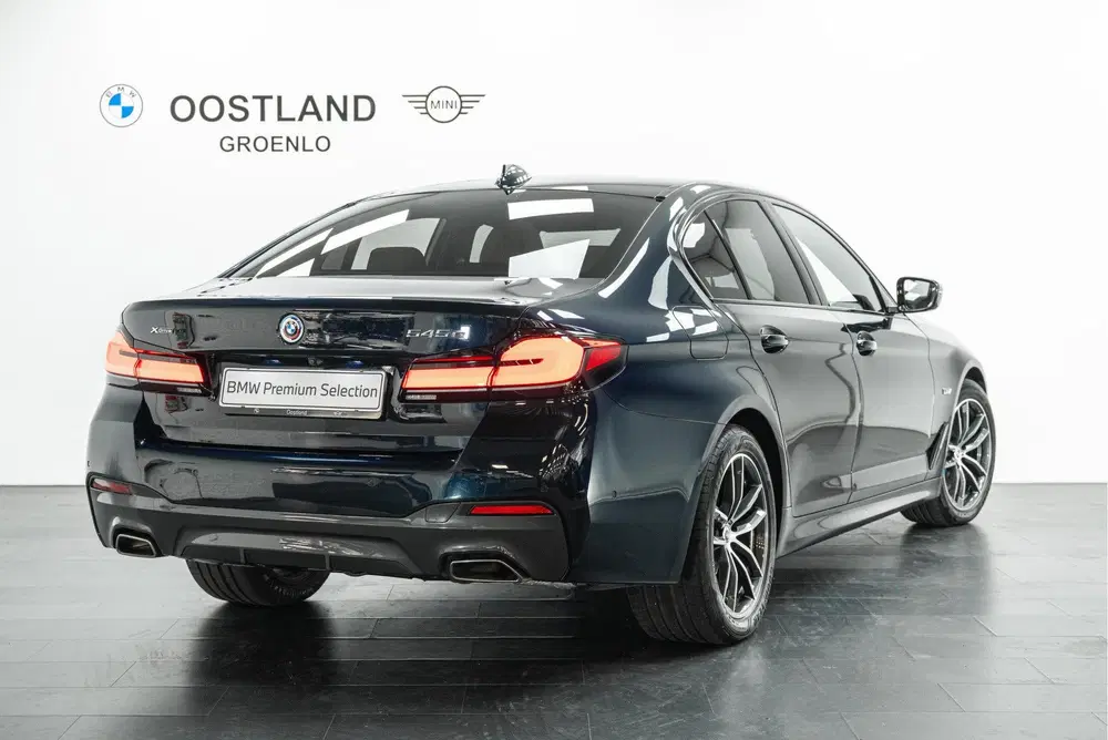 BMW 5-serie 545e xDrive High Executive M Sport Automaa uit 2022, foto 3
