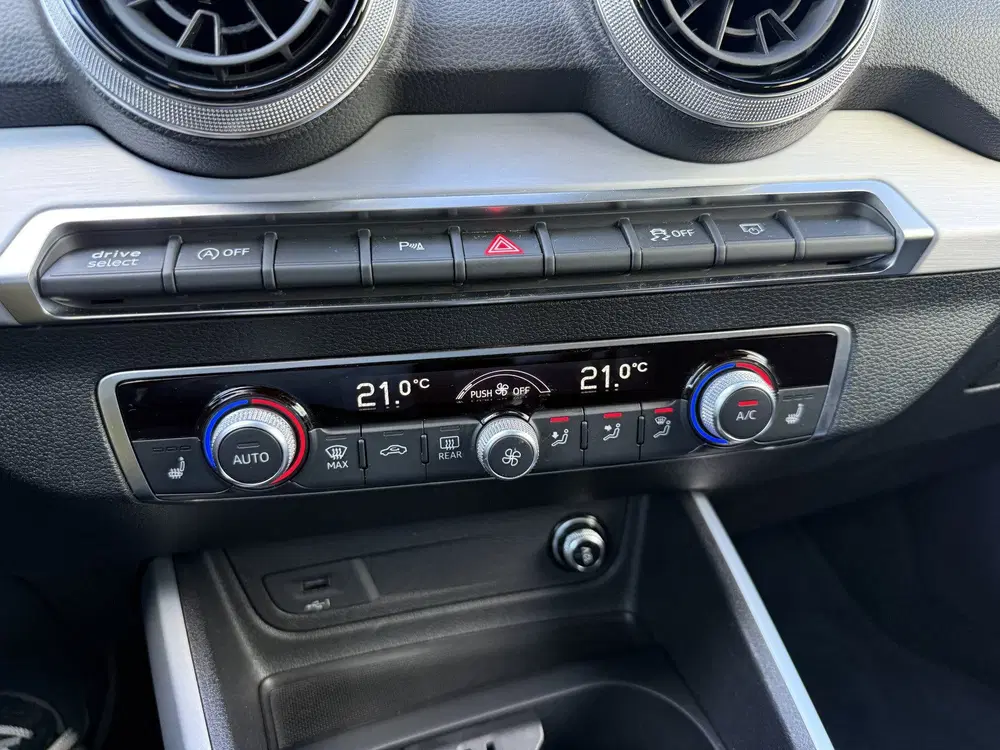 Audi Q2 35 TFSI S-Line Virt cock uit 2023, foto 11