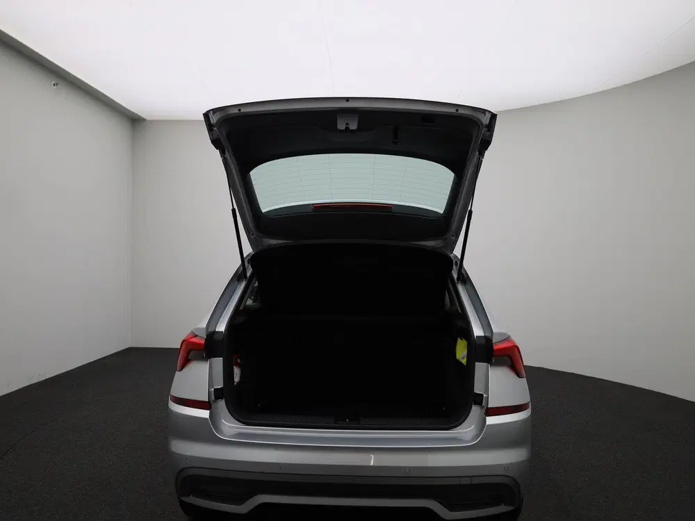 Skoda Kamiq 1.0 TSI Business Edition uit 2021, foto 11