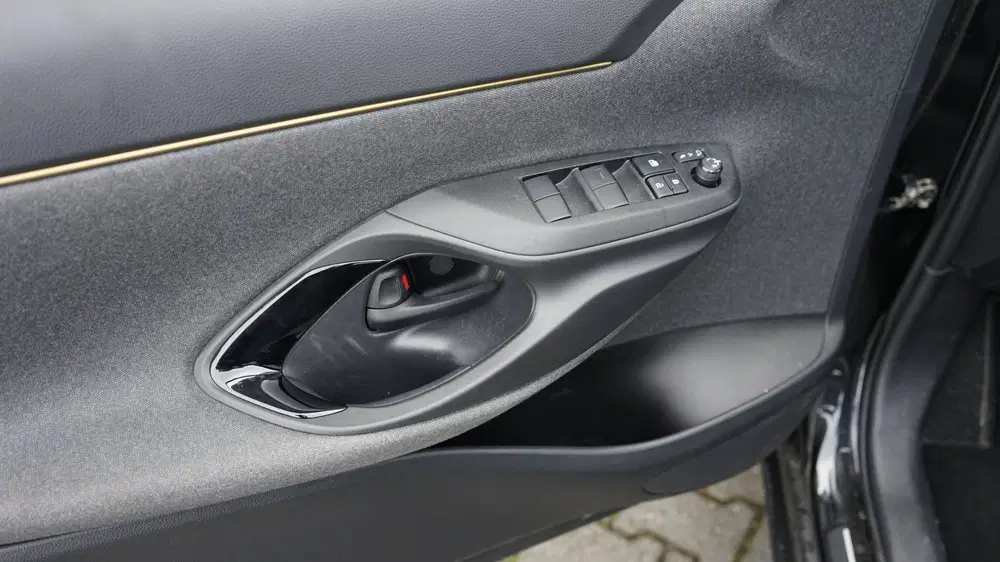 Toyota Yaris Cross 1.5 Hybrid Trail AUTOMAAT-ACC-CAMERA-FULL uit 2022, foto 7