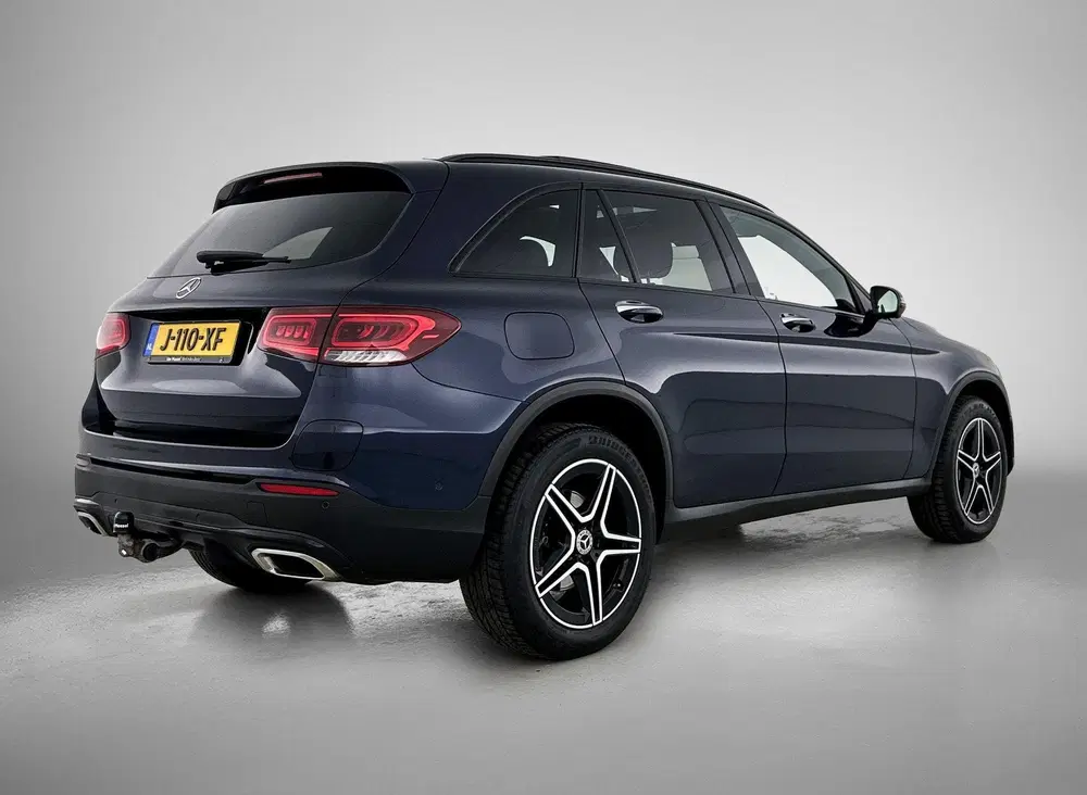 Mercedes-Benz GLC 300e 4MATIC Business Solution AMG uit 2020, foto 4