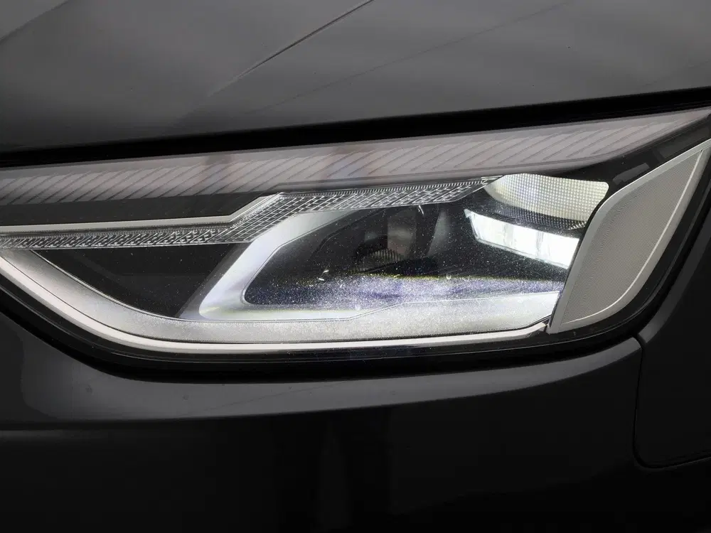 Audi A4 35 TFSI Business Edition uit 2022, foto 14