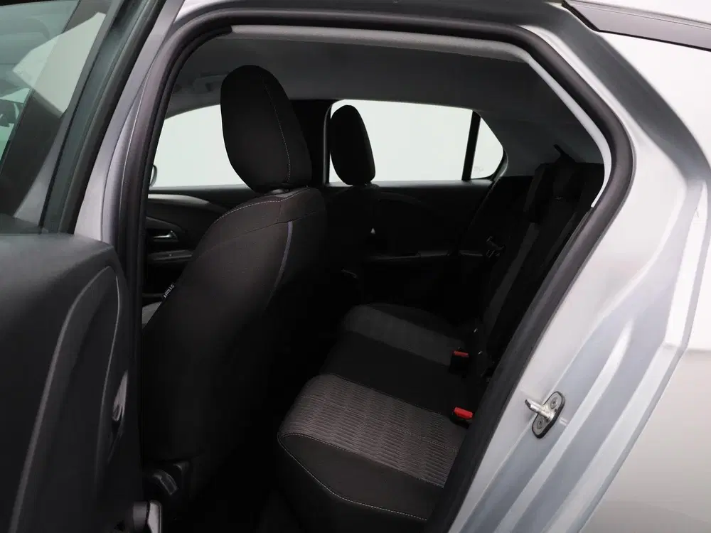 Opel Corsa 1.2 Edition uit 2022, foto 10