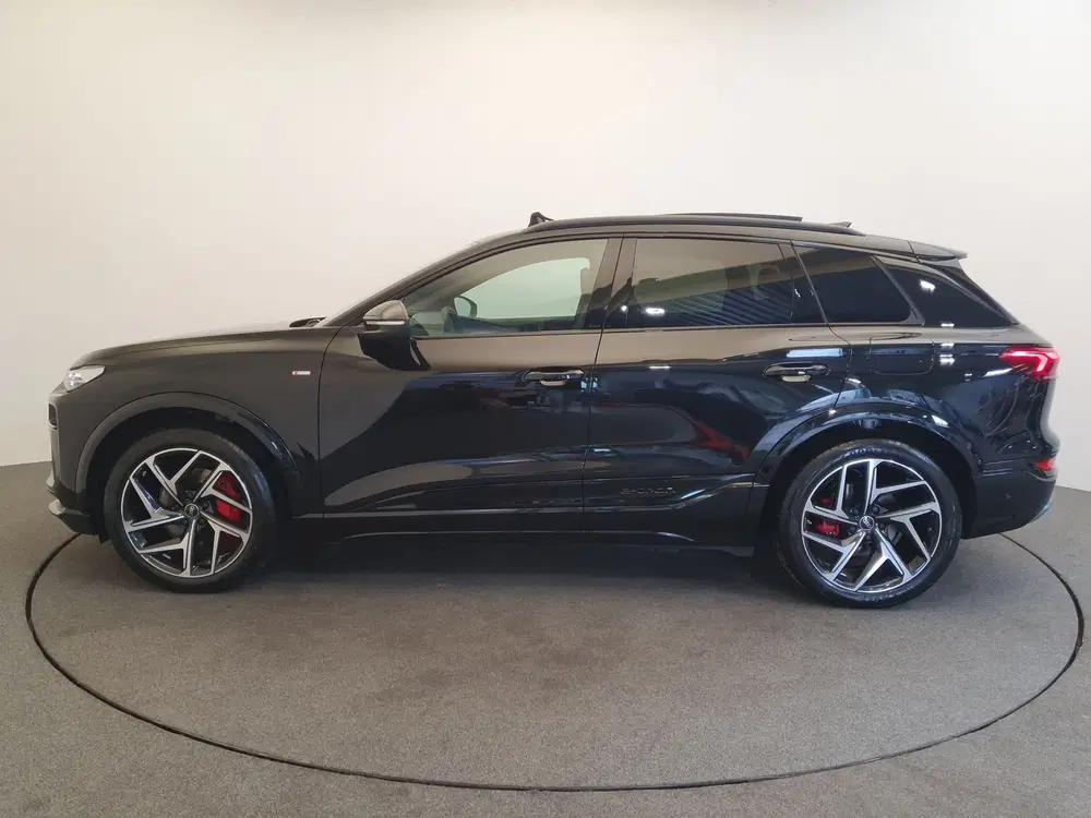 Audi Q6 e-tron S edition performance 100 kWh 306pk Wegkla uit 2026, foto 2