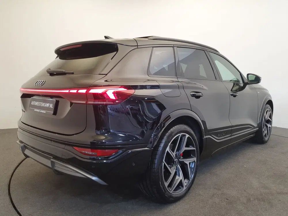 Audi Q6 e-tron S edition performance 100 kWh 306pk Wegkla uit 2026, foto 7