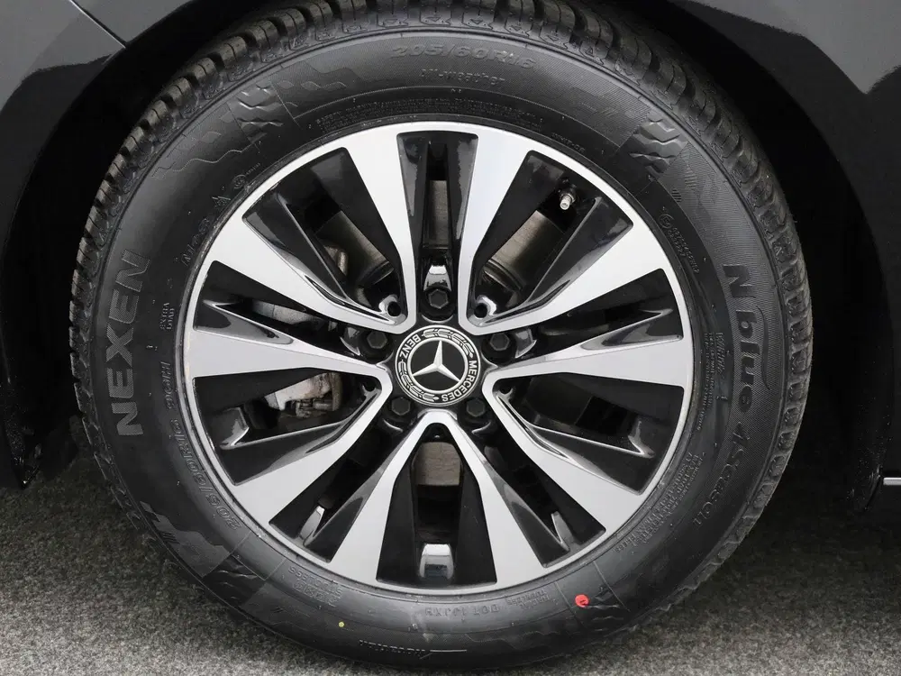 Mercedes-Benz B-Klasse 180 Business Line uit 2023, foto 14