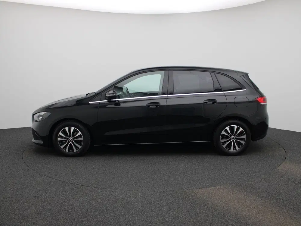Mercedes-Benz B-Klasse 180 Business Line uit 2023, foto 4