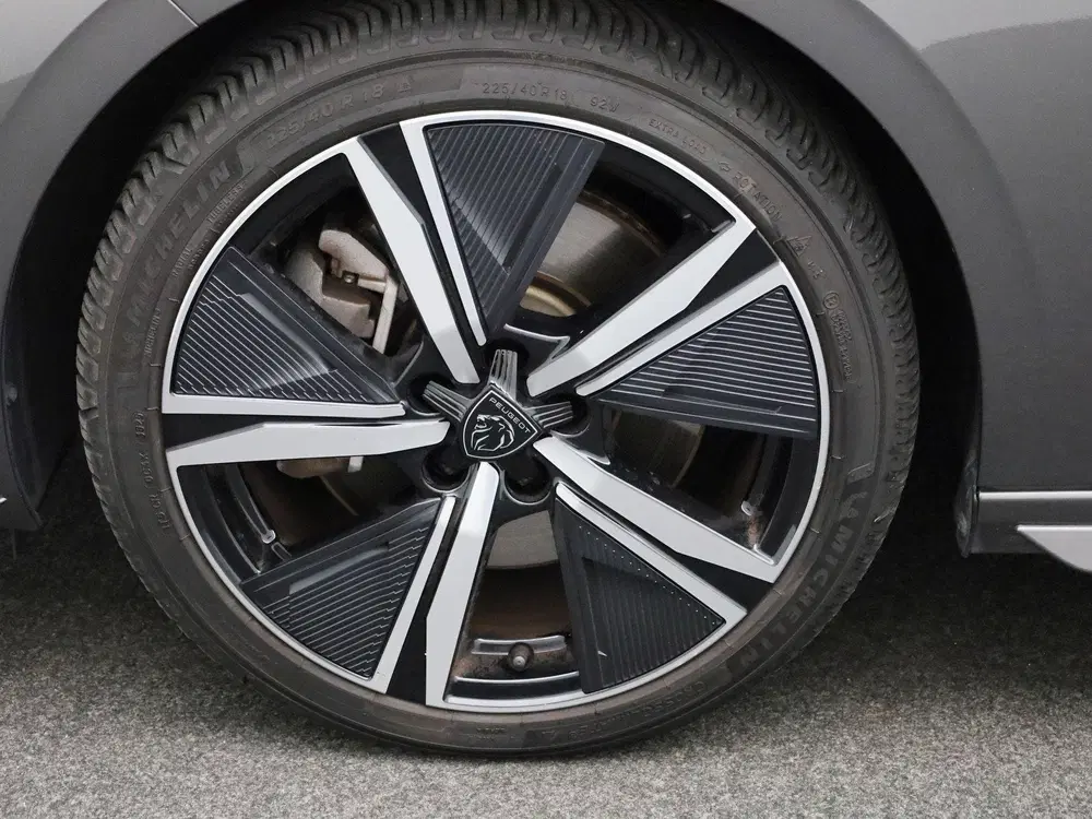 Peugeot 308 1.6 Plug-in Hybrid 180 GT uit 2023, foto 14