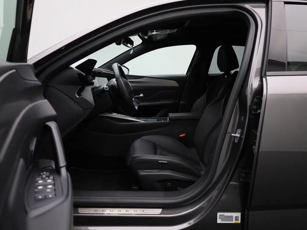 Peugeot 308 1.6 Plug-in Hybrid 180 GT uit 2023, foto 9