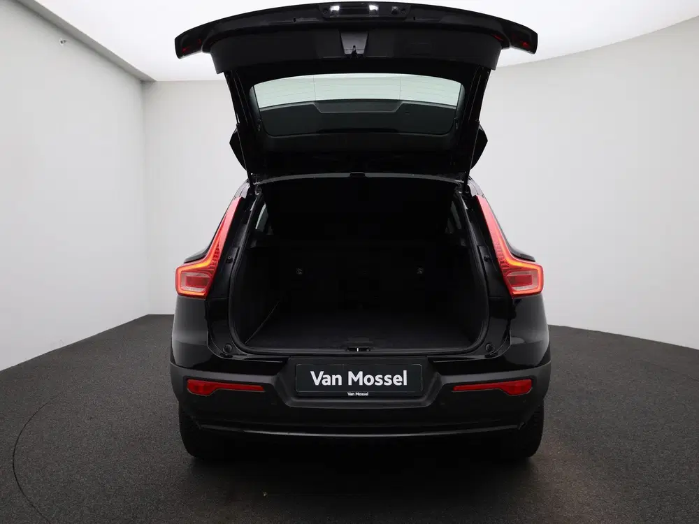 Volvo XC40 Recharge Core uit 2023, foto 11