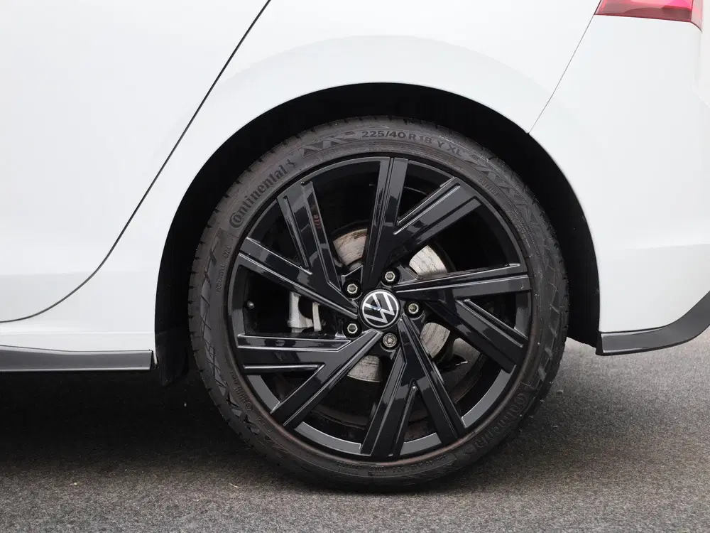 Volkswagen Golf 1.5 eTSI R-Line Business uit 2024, foto 13