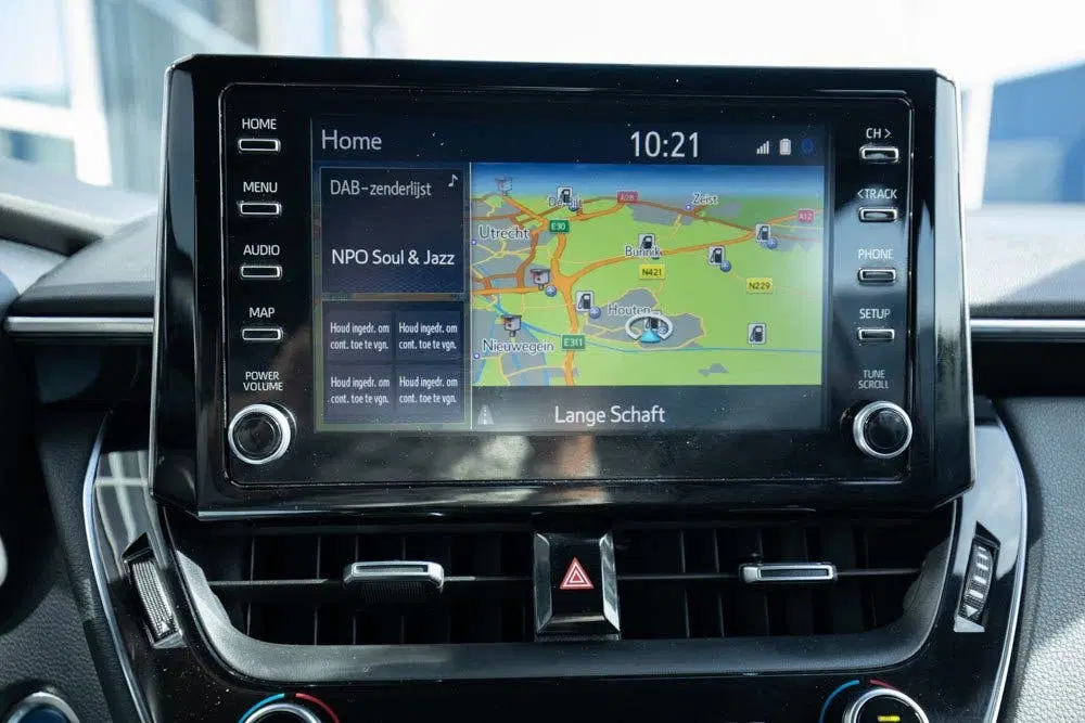 Toyota Corolla 1.8 Hybrid Business Plus Tech uit 2021, foto 13