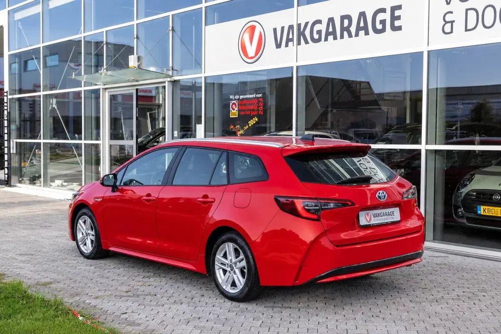 Toyota Corolla 1.8 Hybrid Business Plus Tech uit 2021, foto 3