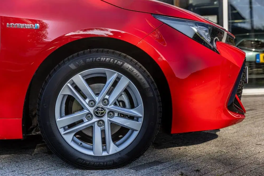 Toyota Corolla 1.8 Hybrid Business Plus Tech uit 2021, foto 9