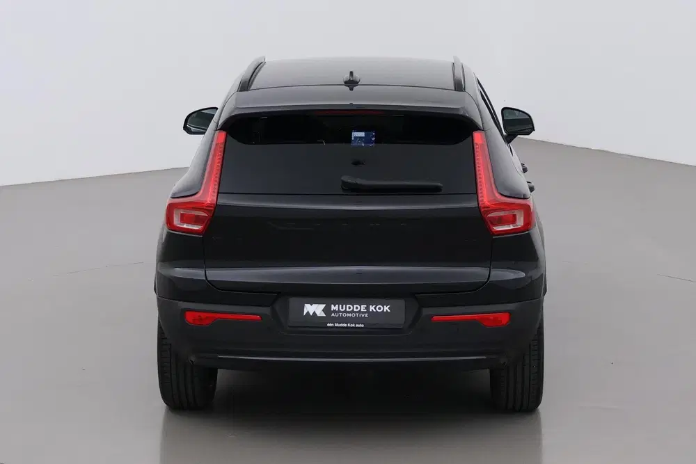 Volvo XC40 2.0 B3 Plus Black Edition uit 2025, foto 9