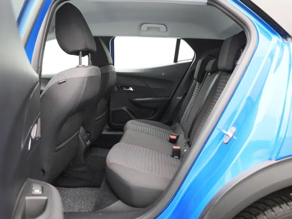 Peugeot 2008 e-2008 Active uit 2022, foto 12
