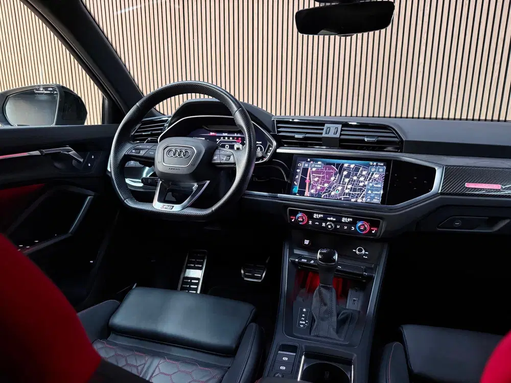 Audi RS Q3 TFSI Quattro uit 2020, foto 11