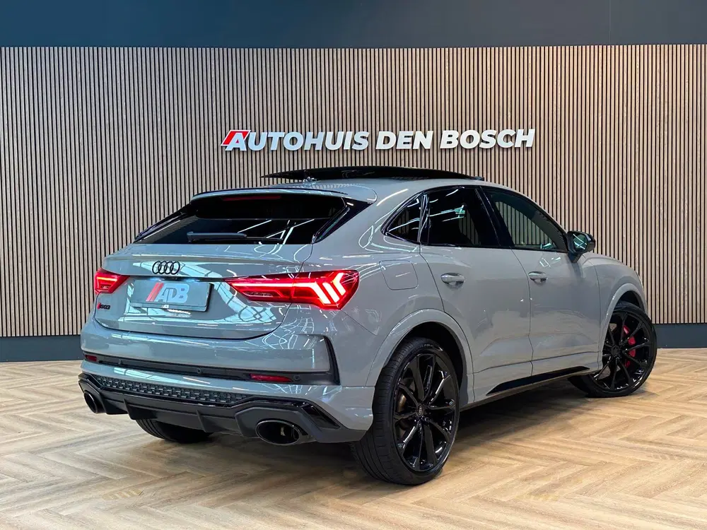 Audi RS Q3 TFSI Quattro uit 2020, foto 2