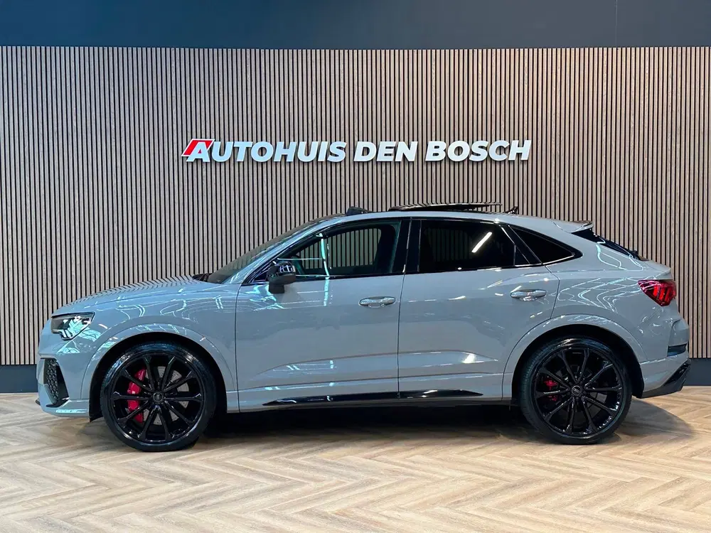 Audi RS Q3 TFSI Quattro uit 2020, foto 3