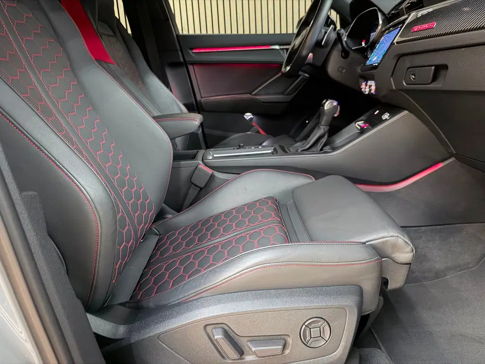 Audi RS Q3 TFSI Quattro uit 2020, foto 7