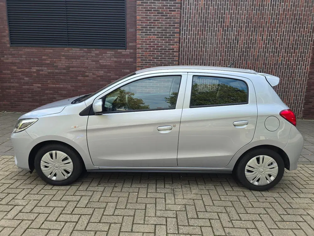 Mitsubishi Space Star Mitsubishi Space Star 1.2 Cool+ 5 Drs. uit 2024, foto 2