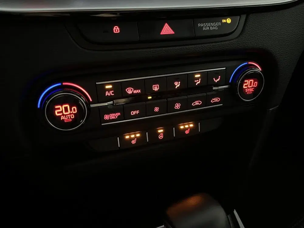 Kia Ceed 1.6 GDI PHEV PLUG-IN DynamicLine 1E EIG uit 2023, foto 11