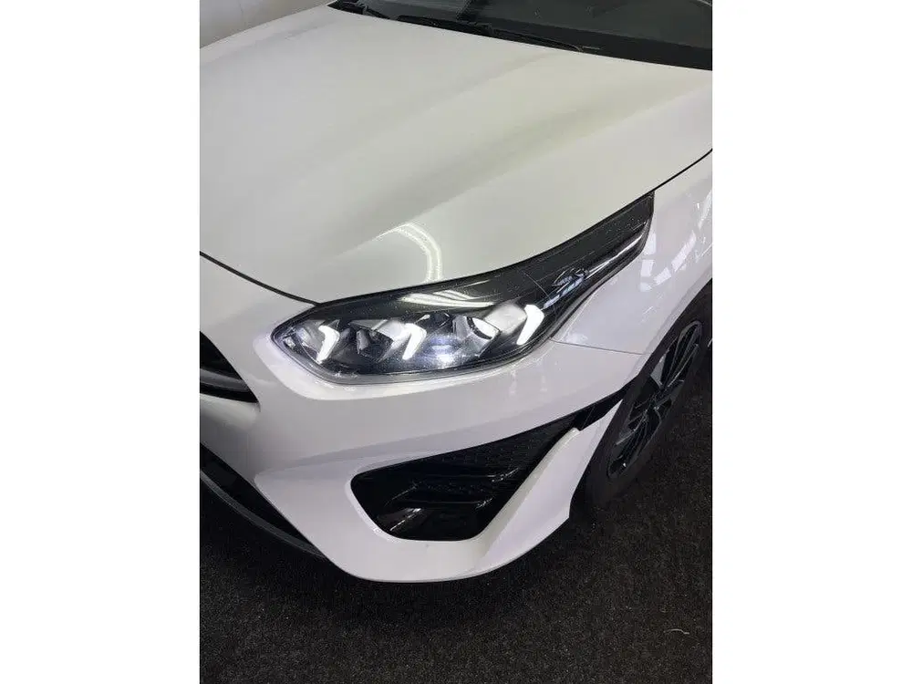 Kia Ceed 1.6 GDI PHEV PLUG-IN DynamicLine 1E EIG uit 2023, foto 4