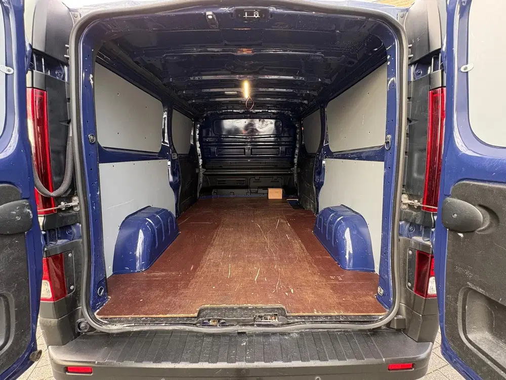Renault Trafic 2.0DCI 130PK Lang uit 2022, foto 3