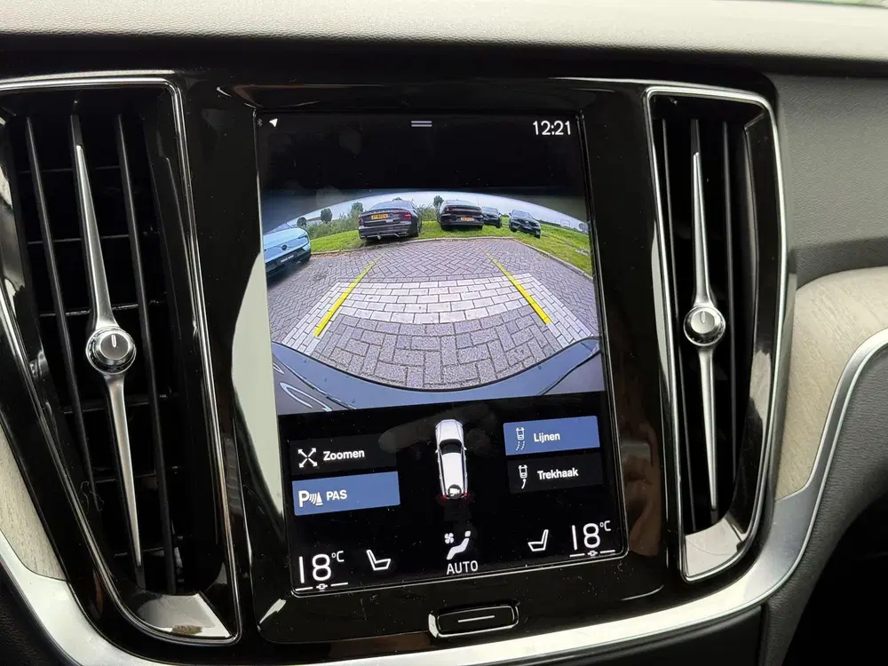 Volvo V60 2.0 T6 Recharge AWD Inscription uit 2022, foto 3